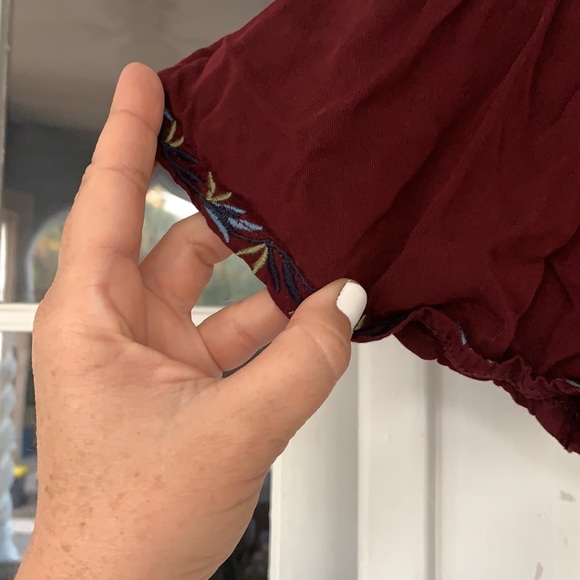 Solitaire Off-The-Shoulder Dress - Picture 5 of 12